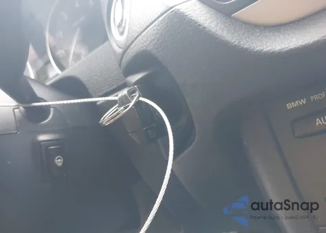 2013 BMW X1 xDrive28I из США, поврежденный, VIN WBAVL1C58DVR86250